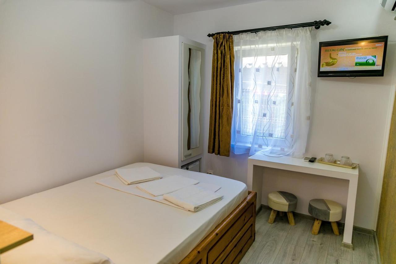 Hotel Casa Iordachescu Două Mai Zewnętrze zdjęcie